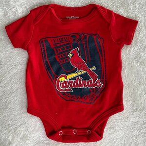 2/$16 💥♻ Genuine MLB Merchandise St. Louis Cardinals Red Onesie | 0/3m | 3989